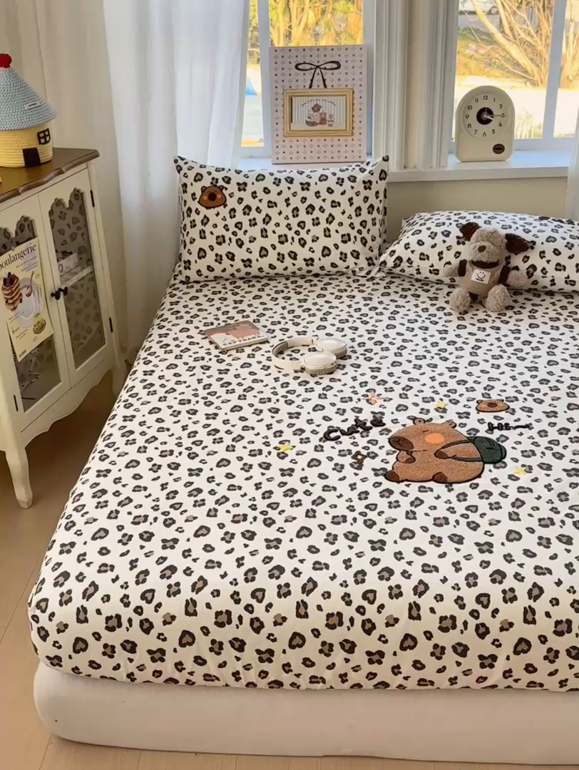 91家纺网 家纺一手货源 找家纺 沐棉家居 2026新款毛巾绣老粗布全棉纯棉床笠单品床笠单件 豹纹巴拉