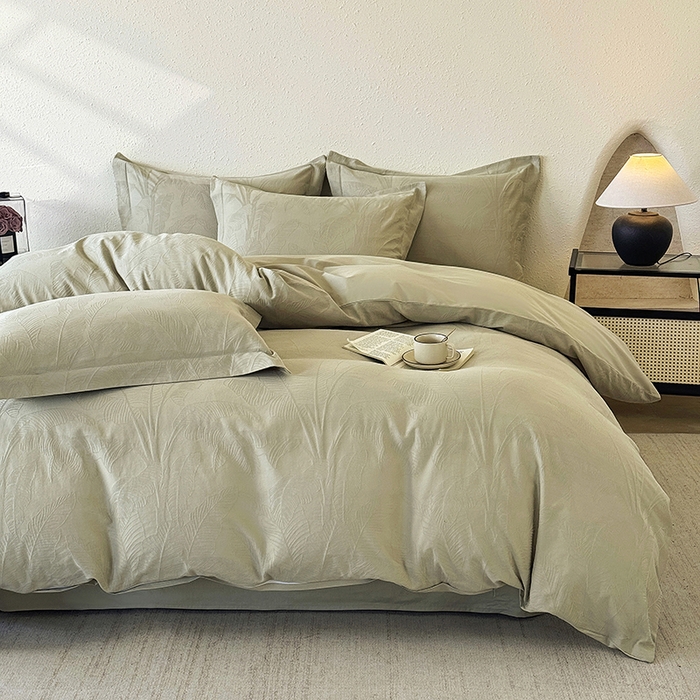 91家纺网 家纺一手货源 找家纺 玉相逢 2026新款全棉60S长绒棉立体厚织提花四件套 焦野- 奶绿