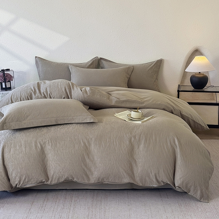 91家纺网 家纺一手货源 找家纺 玉相逢 2026新款全棉60S长绒棉立体厚织提花四件套 克拉拉-金属灰