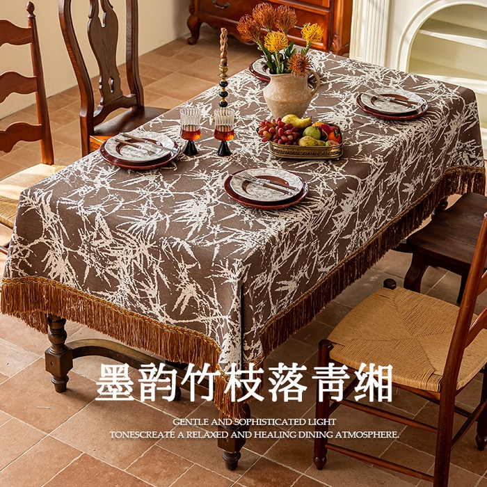 91家纺网 家纺一手货源 找家纺 南通大梧纺织 2026新款雪尼尔提花墨竹（流苏）方桌桌布 墨竹-咖（流苏）