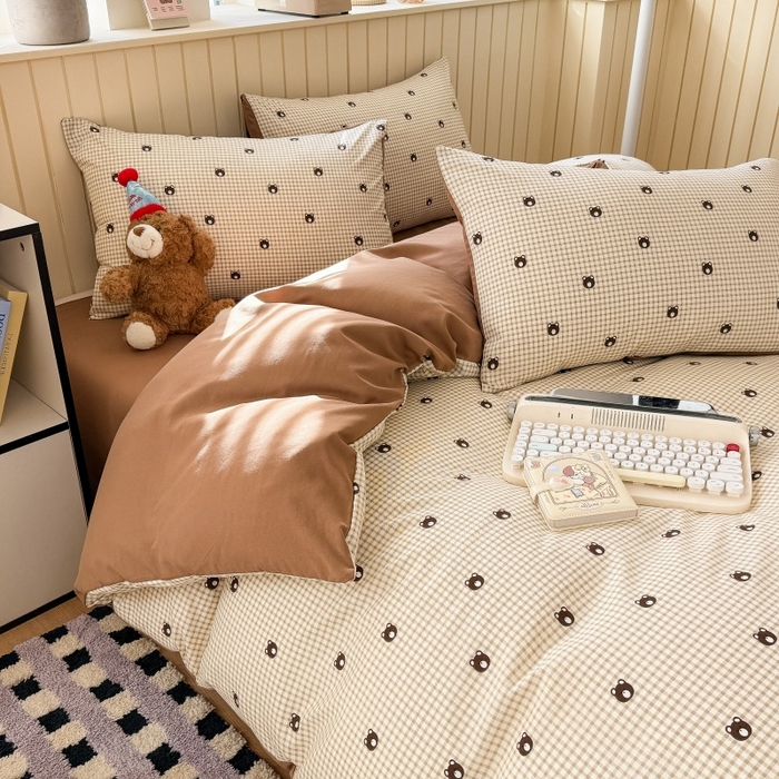 91家纺网 家纺一手货源 找家纺 鑫佳居 2026新款古法仿棉小清新印花四件套 格调熊