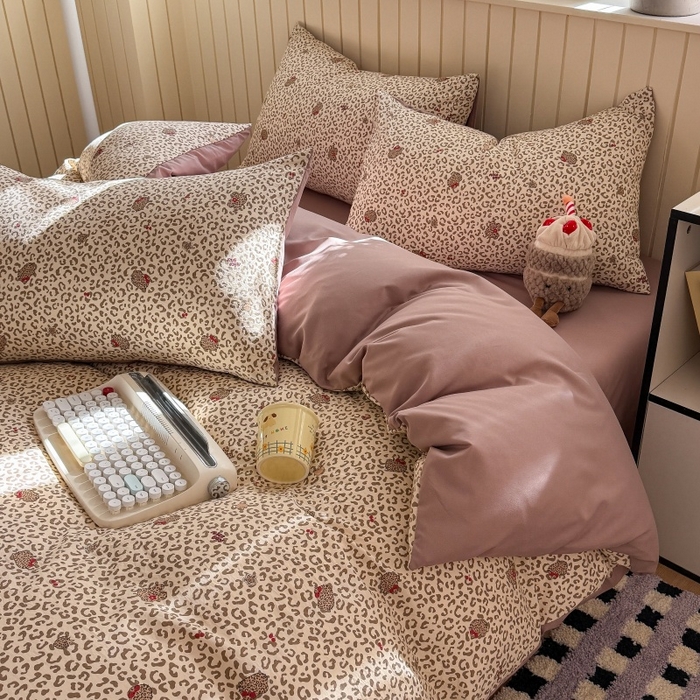 91家纺网 家纺一手货源 找家纺 鑫佳居 2026新款古法仿棉小清新印花四件套 豹纹猫