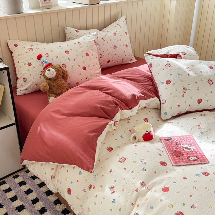 91家纺网 家纺一手货源 找家纺 鑫佳居 2026新款古法仿棉小清新印花四件套 苹果乐园