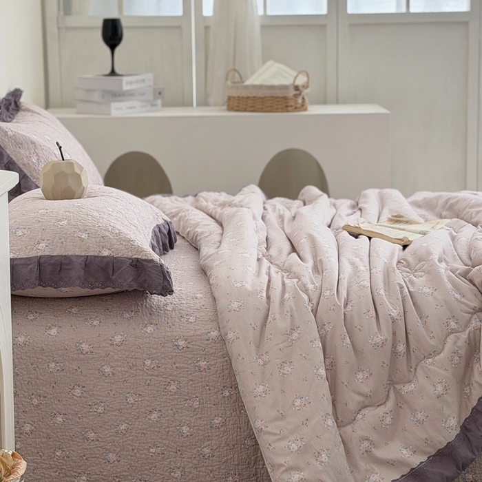 91家纺网 家纺一手货源 找家纺 佰织鑫家居 2026春夏新款全棉纯棉法式床盖款夏被夏凉被空调被夏被四件套春秋被四件套紫苏