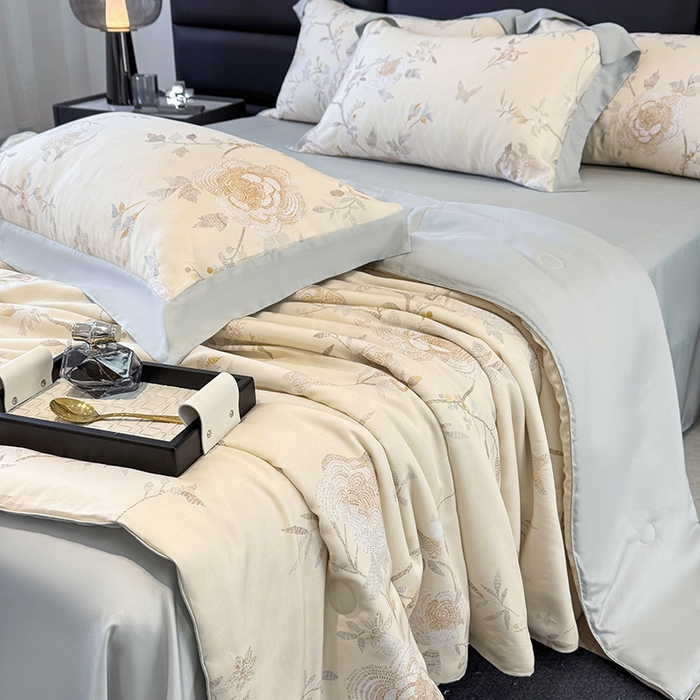 91家纺网 家纺一手货源 找家纺 玉相逢 2026春夏新款莱赛尔天丝夏被嵌绳款数码印花单夏被夏被四件套 妍艺