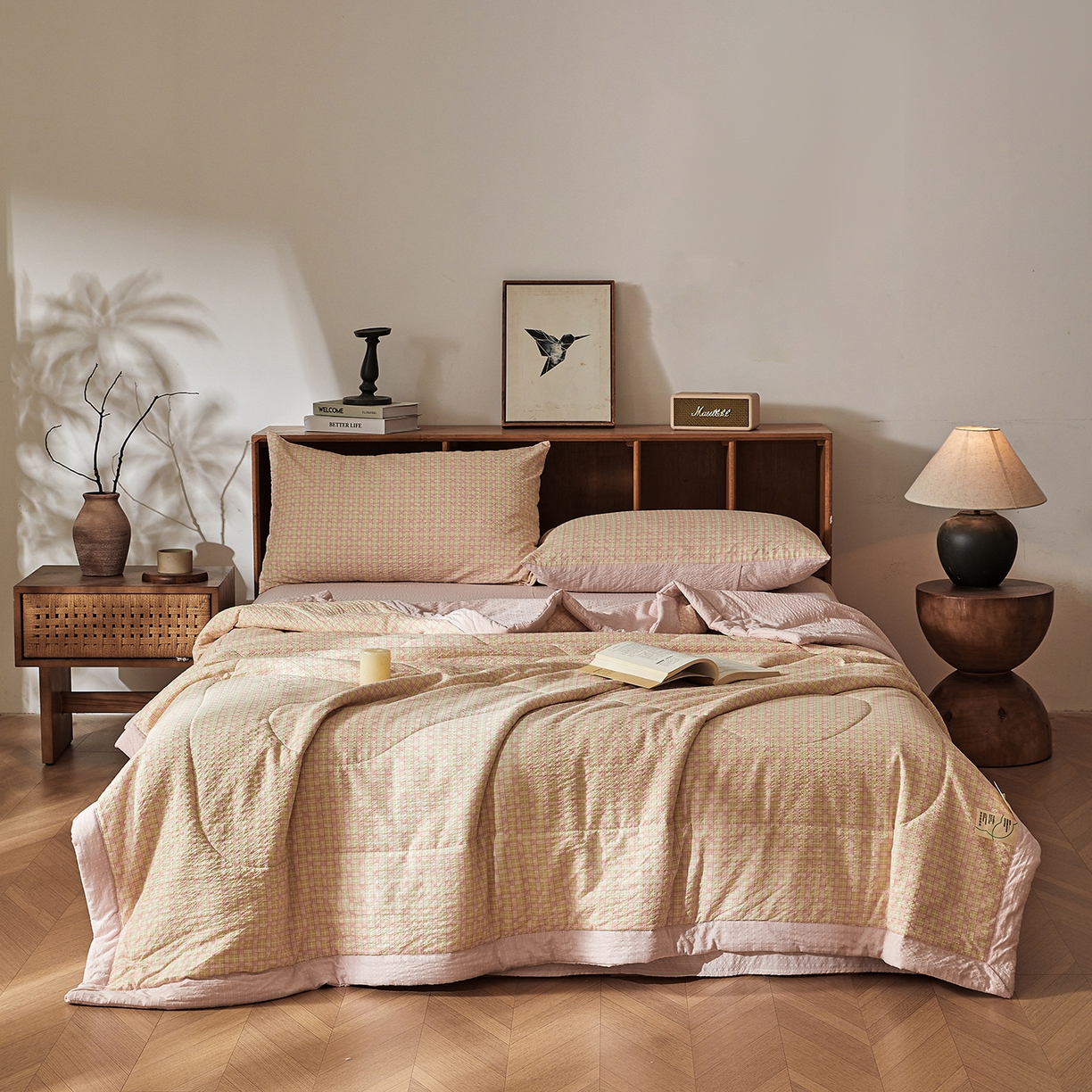 91家纺网 家纺一手货源 找家纺 熙宴家纺 2026新款云感泡芙棉花夏被四件套 粉方格