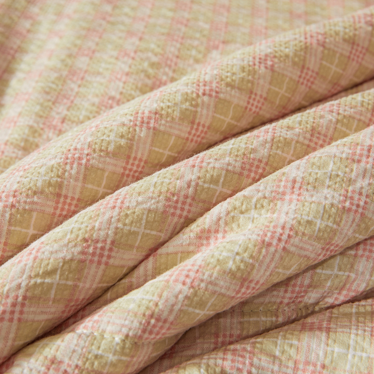 91家纺网 家纺一手货源 找家纺 熙宴家纺 2026新款云感泡芙棉花夏被四件套 粉方格