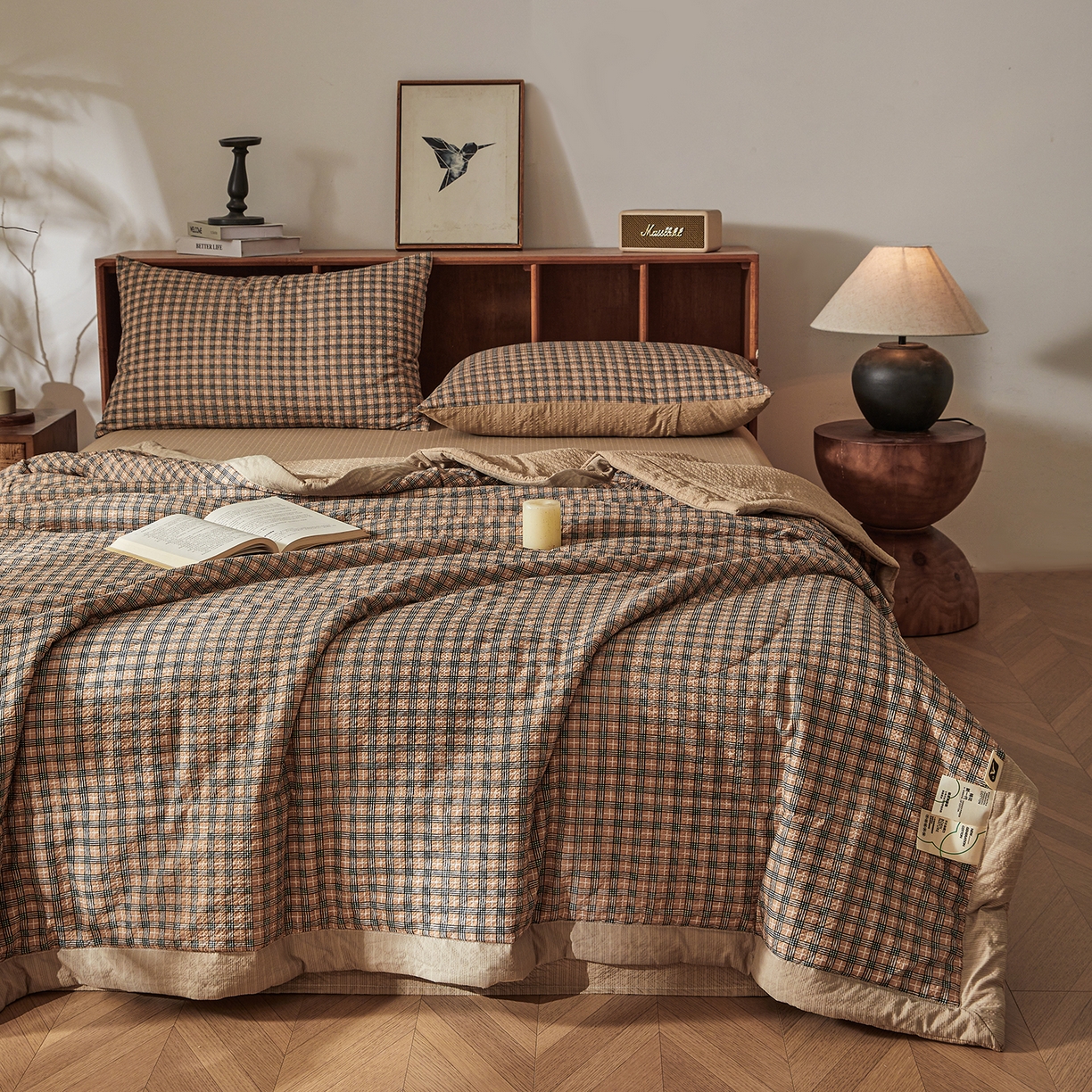 91家纺网 家纺一手货源 找家纺 熙宴家纺 2026新款云感泡芙棉花夏被四件套 咖黑方格