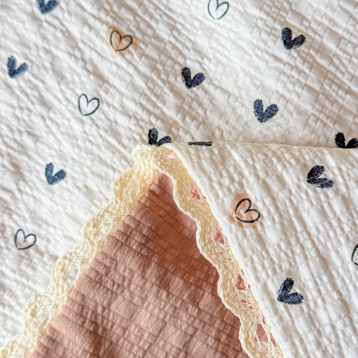 91家纺网 家纺一手货源 找家纺 梦舒阳 2026新款泡芙棉夏被花边款泡芙纱夏凉被四件套空调被带小熊吊牌 幸运