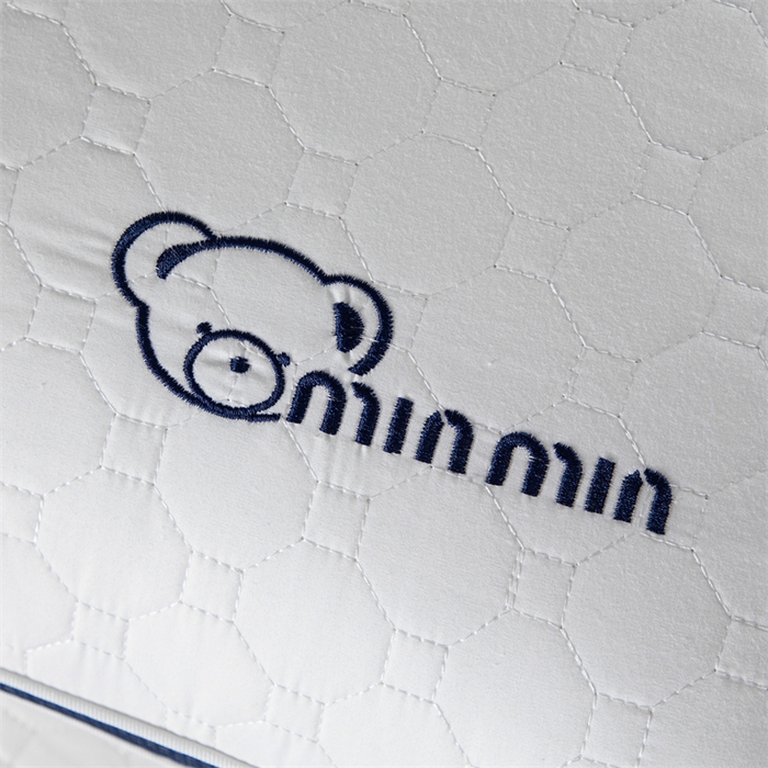 91家纺网 家纺一手货源 找家纺 （总）永乐枕芯 2026新款绣花minmin熊枕头枕芯