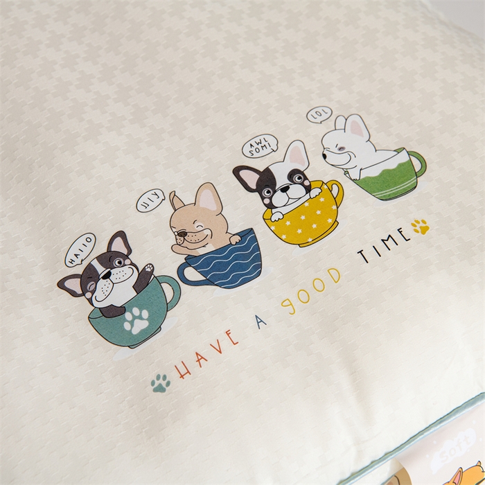 91家纺网 家纺一手货源 找家纺 （总）永乐枕芯 2026新款四只小狗护颈儿童枕枕头枕芯