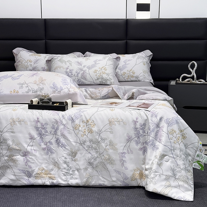 91家纺网 家纺一手货源 找家纺 玉相逢 2026春夏新款莱赛尔天丝夏被嵌绳款数码印花单夏被夏被四件套 析漫枝