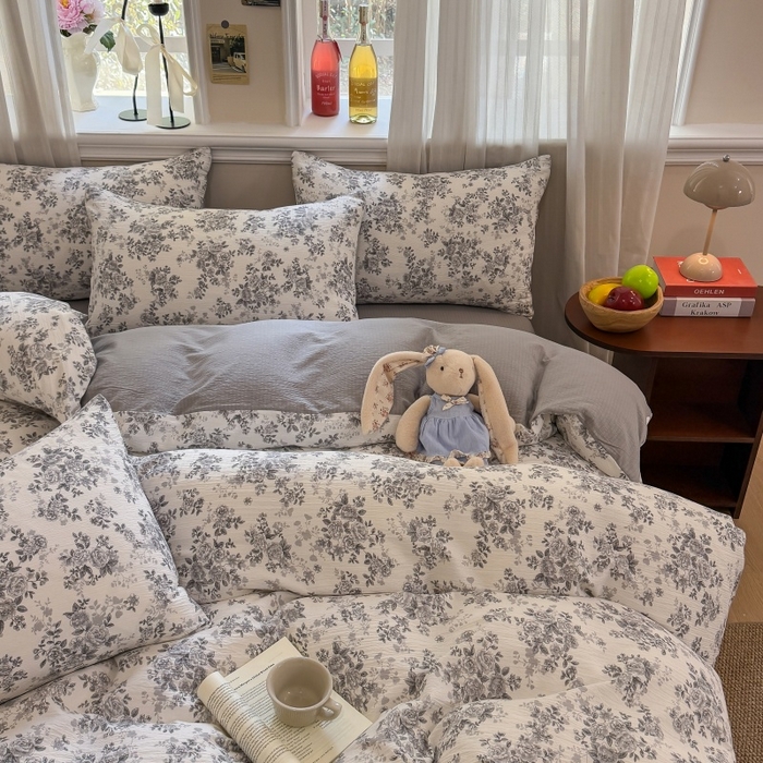 91家纺网 家纺一手货源 找家纺 鑫佳居 2026新款水洗针织提花双层纱四件套 雾影玫瑰