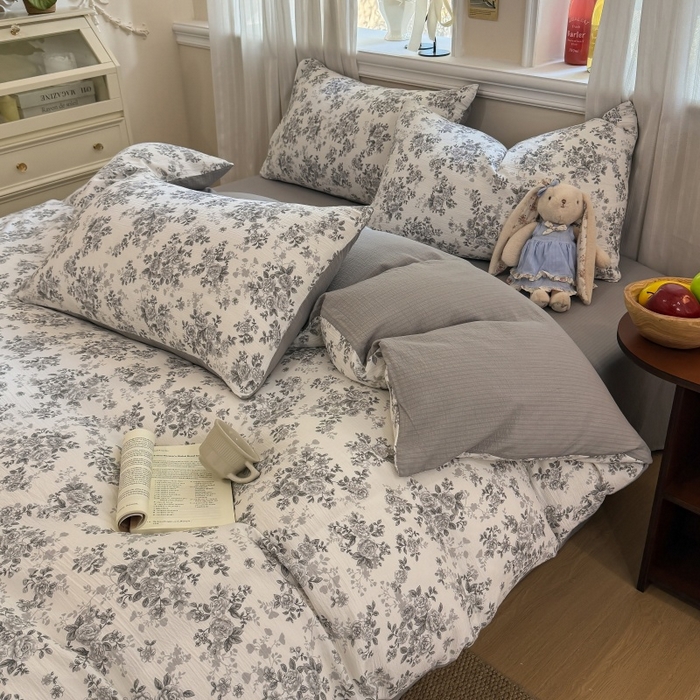 91家纺网 家纺一手货源 找家纺 鑫佳居 2026新款水洗针织提花双层纱四件套 雾影玫瑰