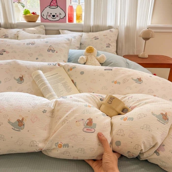 91家纺网 家纺一手货源 找家纺 鑫佳居 2026新款水洗针织提花双层纱四件套 童趣小车队