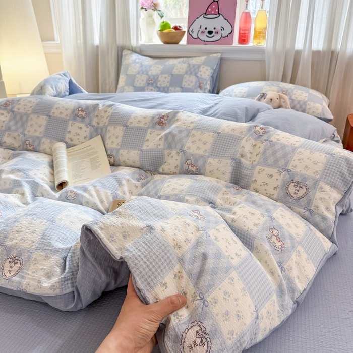 91家纺网 家纺一手货源 找家纺 鑫佳居 2026新款水洗针织提花双层纱四件套 童话木马