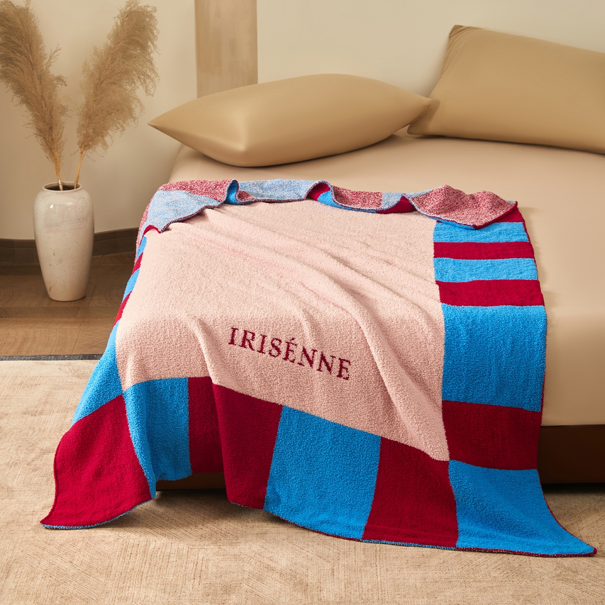 91家纺网 家纺一手货源 找家纺 航途席业 2026新款半边绒毛毯毯子 格间红蓝