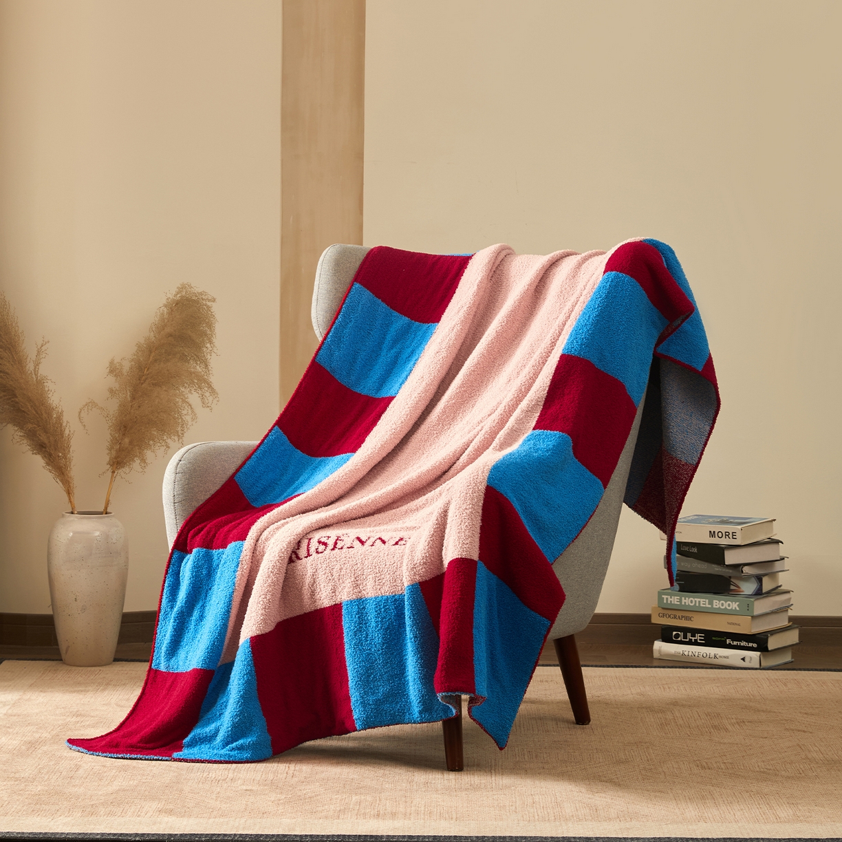 91家纺网 家纺一手货源 找家纺 航途席业 2026新款半边绒毛毯毯子 格间红蓝