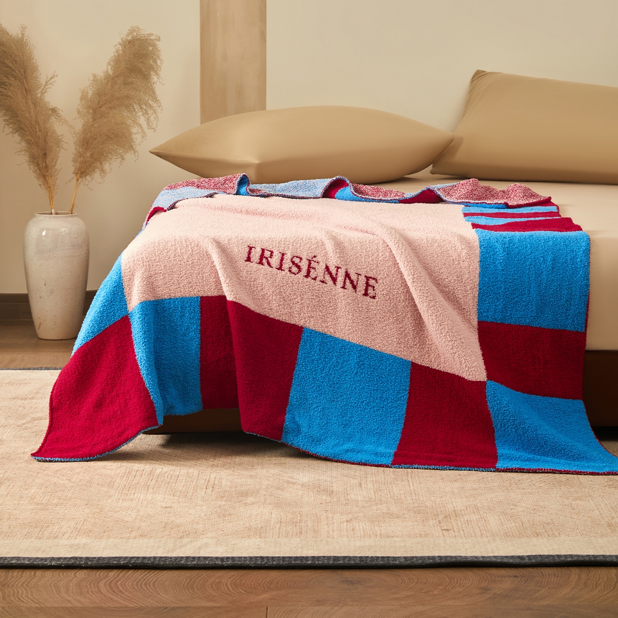 91家纺网 家纺一手货源 找家纺 航途席业 2026新款半边绒毛毯毯子 格间红蓝