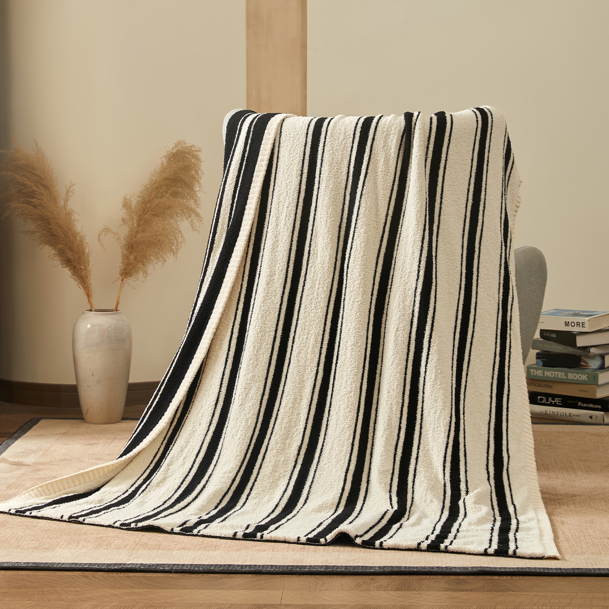 91家纺网 家纺一手货源 找家纺 航途席业 2026新款半边绒毛毯毯子 黑白简格