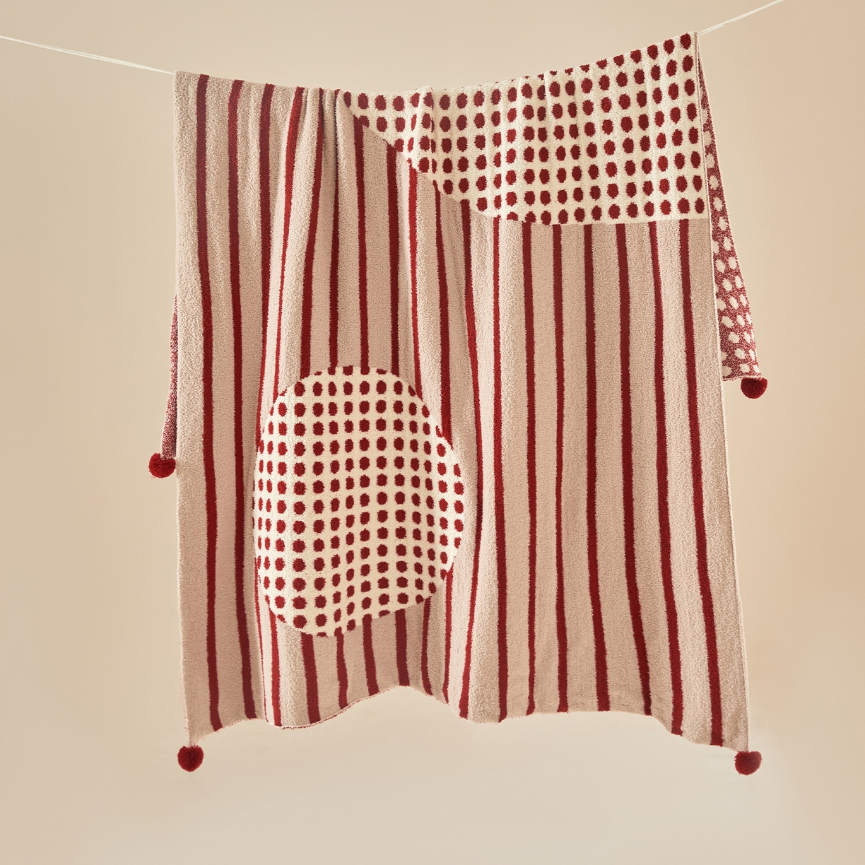 航途席业 2026新款半边绒毛毯毯子 红色竖条点点