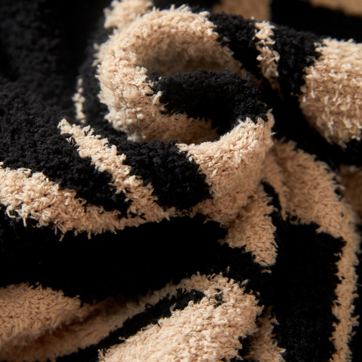 91家纺网 家纺一手货源 找家纺 航途席业 2026新款半边绒毛毯毯子 墨竹