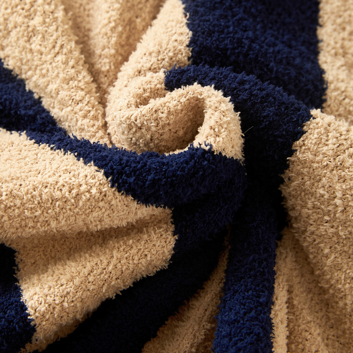 91家纺网 家纺一手货源 找家纺 航途席业 2026新款半边绒毛毯毯子 星野