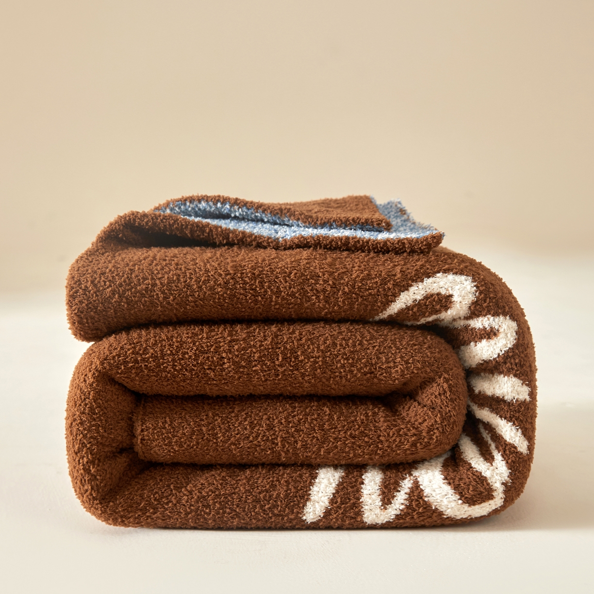 91家纺网 家纺一手货源 找家纺 航途席业 2026新款半边绒毛毯毯子 慵懒猫