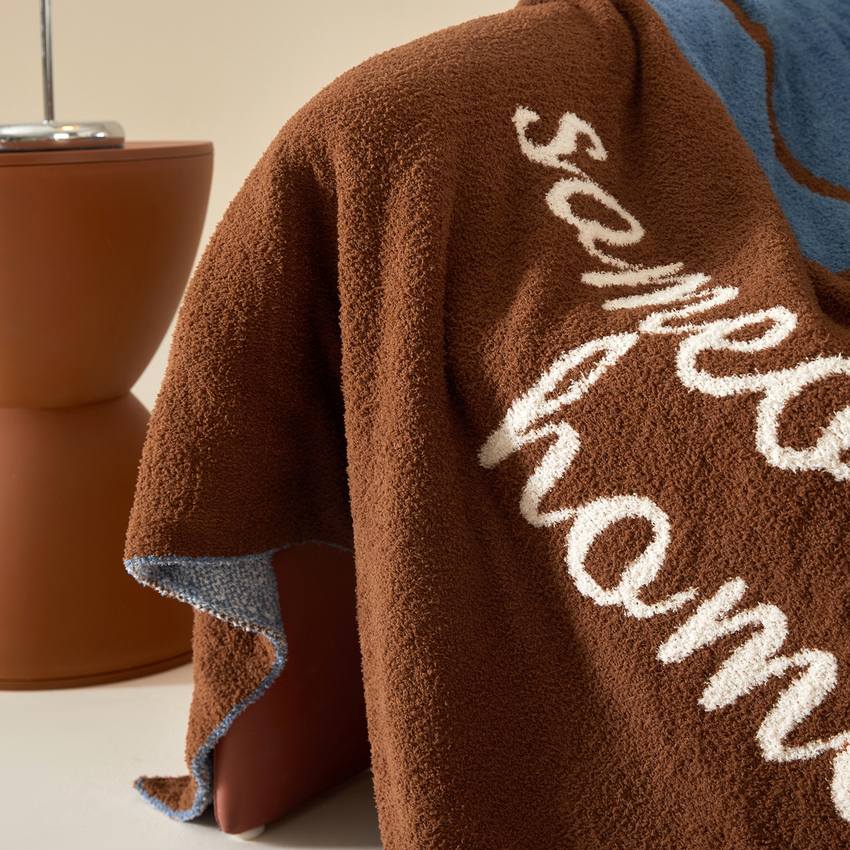 91家纺网 家纺一手货源 找家纺 航途席业 2026新款半边绒毛毯毯子 慵懒猫