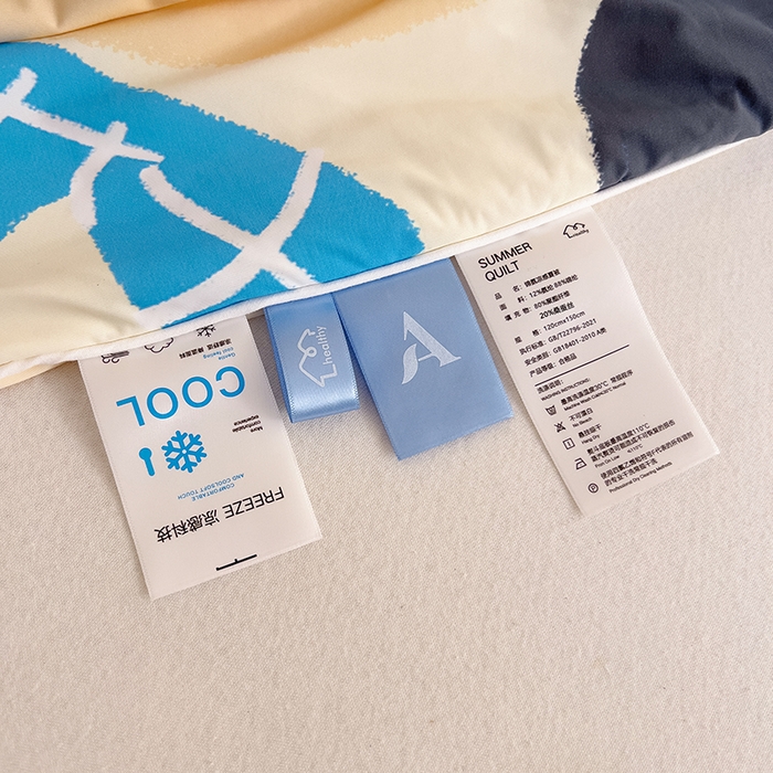 91家纺网 家纺一手货源 找家纺 御棉坊2026新款A类锦氨数码印花大版蚕丝儿童夏凉被幼儿园午睡被宝宝夏季空调被薄被子 乖乖狗