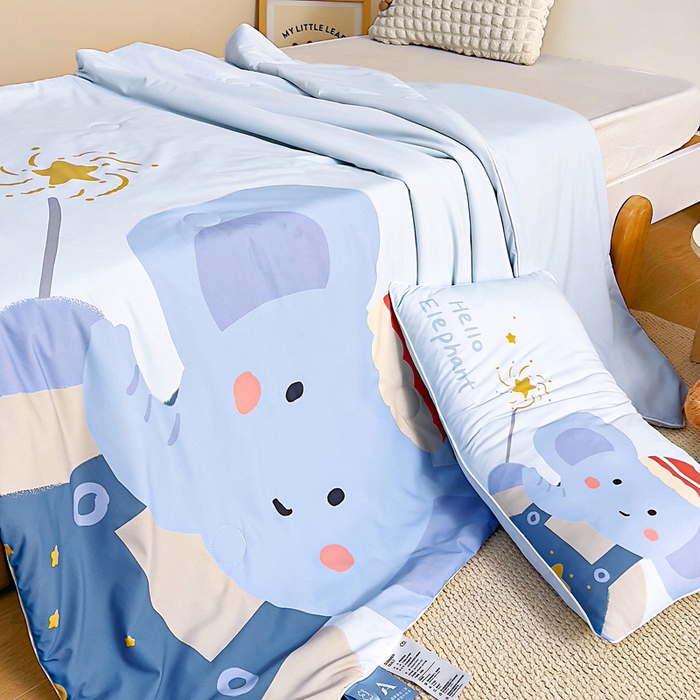 91家纺网 家纺一手货源 找家纺 御棉坊2026新款A类锦氨数码印花大版蚕丝儿童夏凉被幼儿园午睡被宝宝夏季空调被薄被子 魔法小象