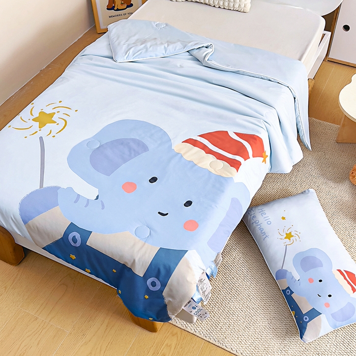 91家纺网 家纺一手货源 找家纺 御棉坊2026新款A类锦氨数码印花大版蚕丝儿童夏凉被幼儿园午睡被宝宝夏季空调被薄被子 魔法小象