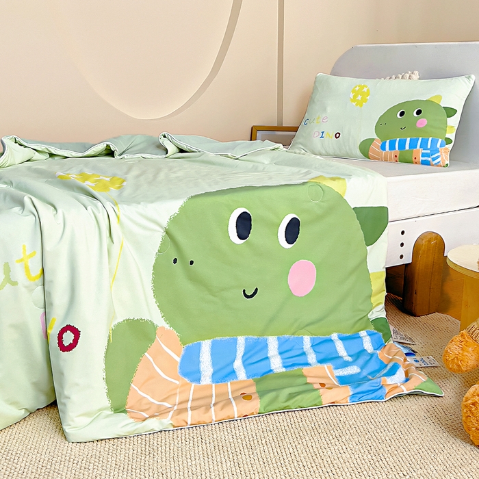 91家纺网 家纺一手货源 找家纺 御棉坊2026新款A类锦氨数码印花大版蚕丝儿童夏凉被幼儿园午睡被宝宝夏季空调被薄被子 俏皮龙