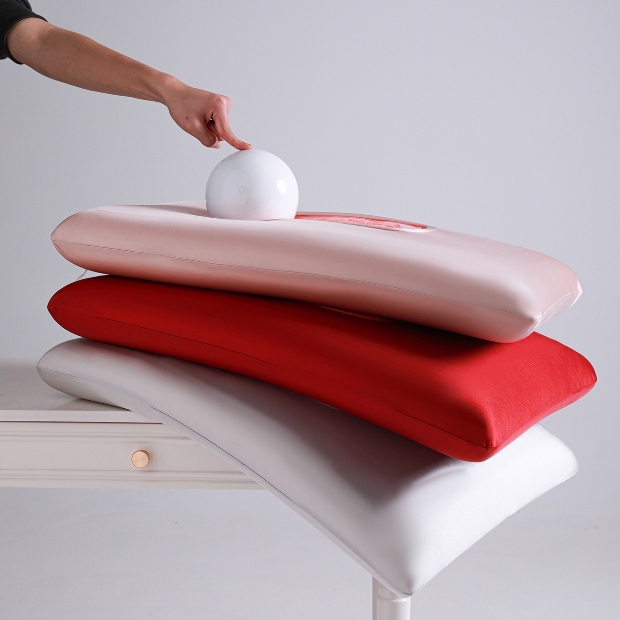 91家纺网 家纺一手货源 找家纺 优芯选 2026新款马上有钱凉感凝胶枕记忆棉枕慢回弹记忆枕护颈枕头成人枕芯枕头 组合图（仅供展示不可下单）