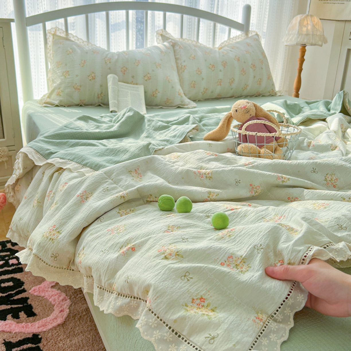 91家纺网 家纺一手货源 找家纺 （总）港岛妹妹 2026新款镂空花边夏被 夏被四件套