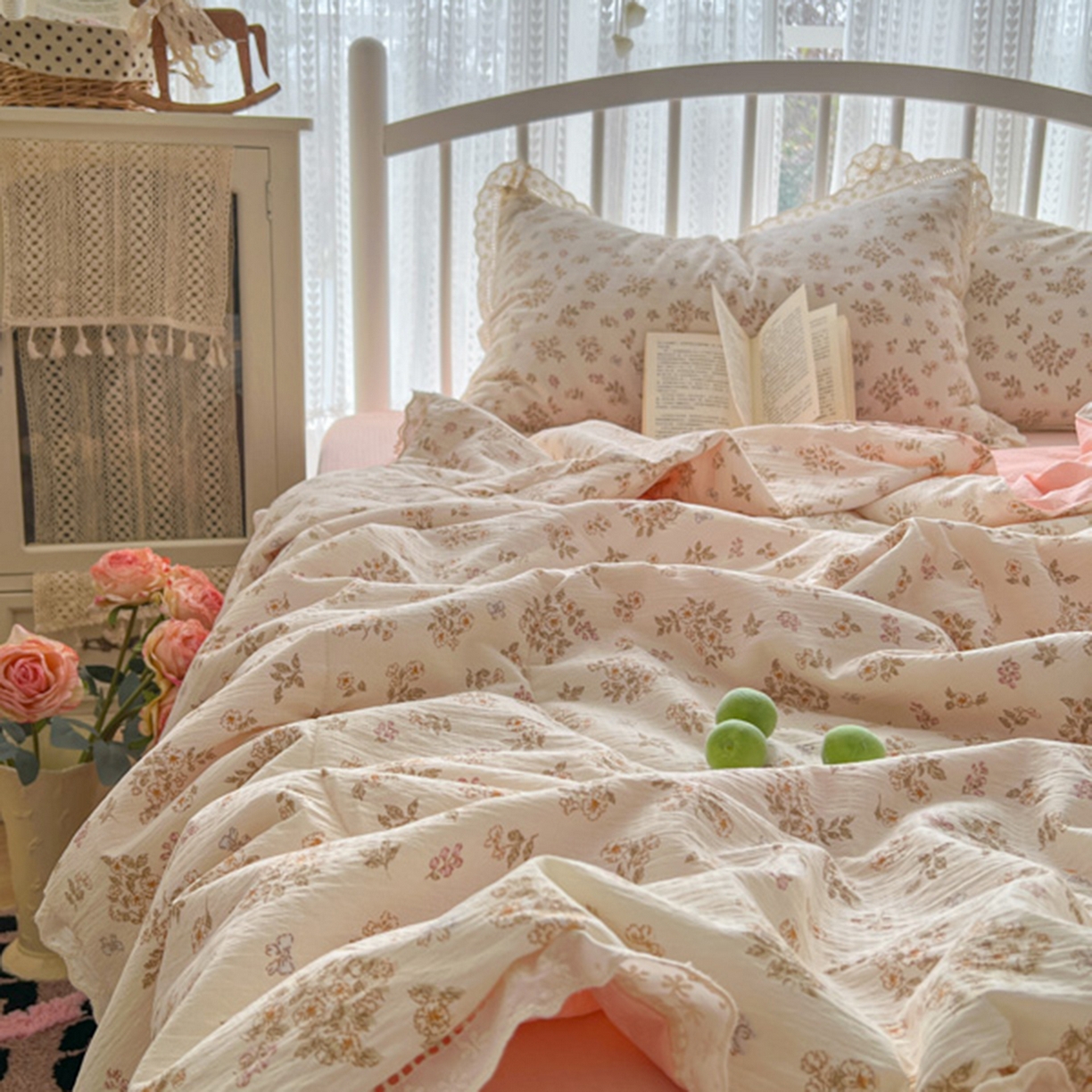 91家纺网 家纺一手货源 找家纺 港岛妹妹 2026新款镂空花边夏被 夏被四件套 花间语