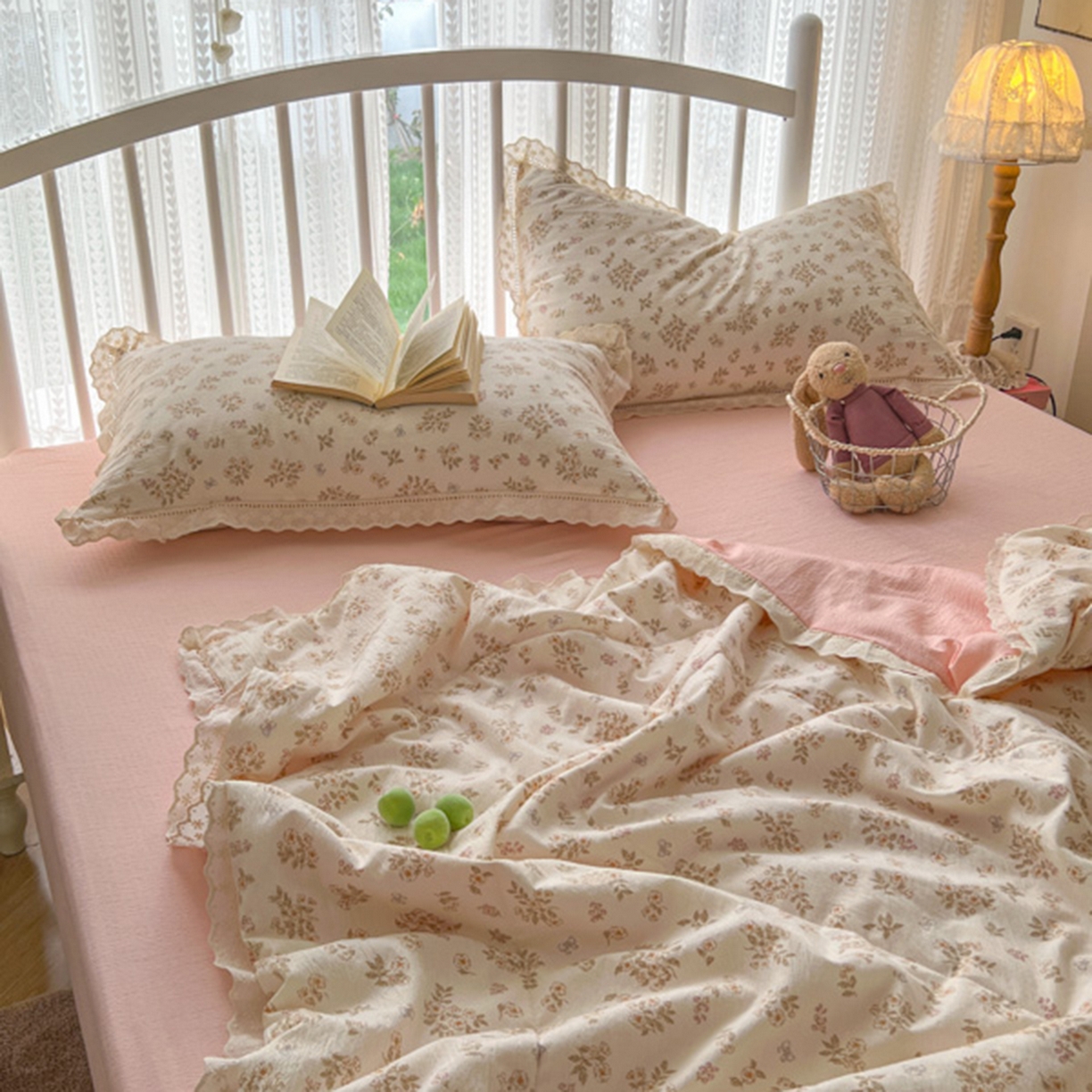 91家纺网 家纺一手货源 找家纺 港岛妹妹 2026新款镂空花边夏被 夏被四件套 花间语