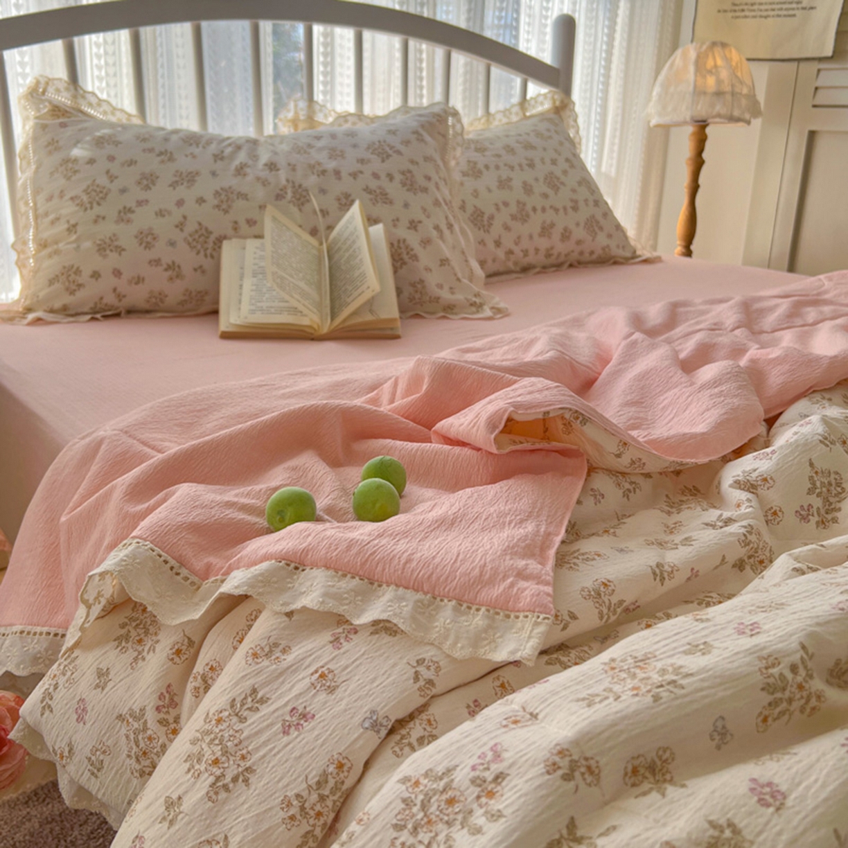 91家纺网 家纺一手货源 找家纺 港岛妹妹 2026新款镂空花边夏被 夏被四件套 花间语