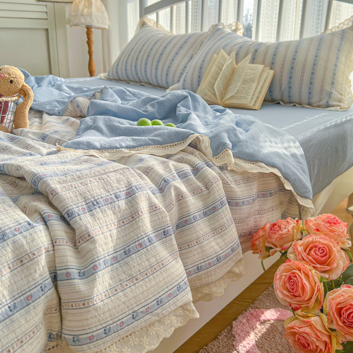 91家纺网 家纺一手货源 找家纺 港岛妹妹 2026新款镂空花边夏被 夏被四件套 米兰