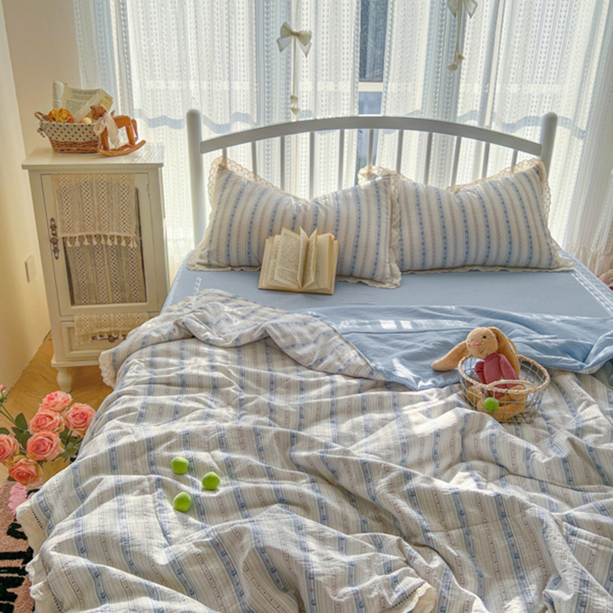 91家纺网 家纺一手货源 找家纺 港岛妹妹 2026新款镂空花边夏被 夏被四件套 米兰