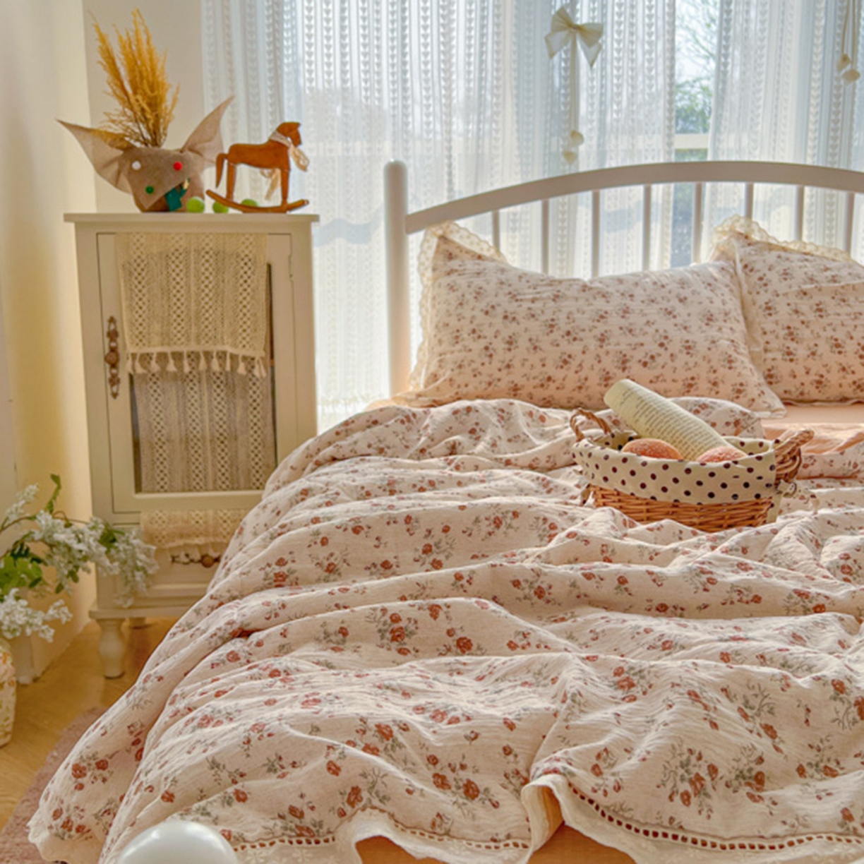 91家纺网 家纺一手货源 找家纺 港岛妹妹 2026新款镂空花边夏被 夏被四件套 木蔓秋诗