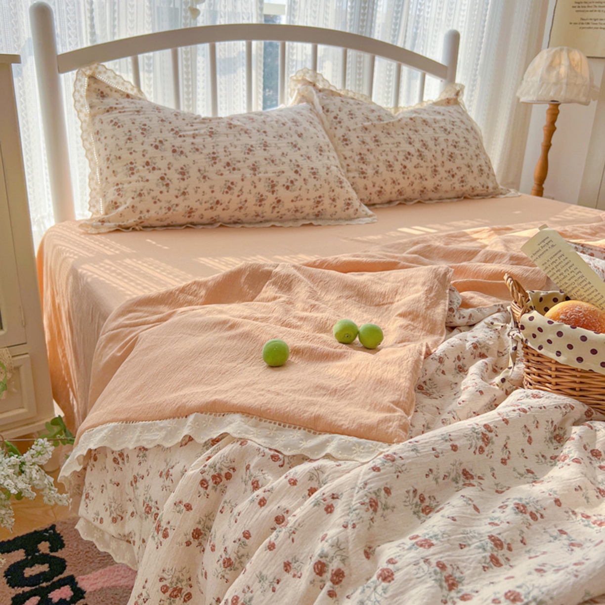 91家纺网 家纺一手货源 找家纺 港岛妹妹 2026新款镂空花边夏被 夏被四件套 木蔓秋诗