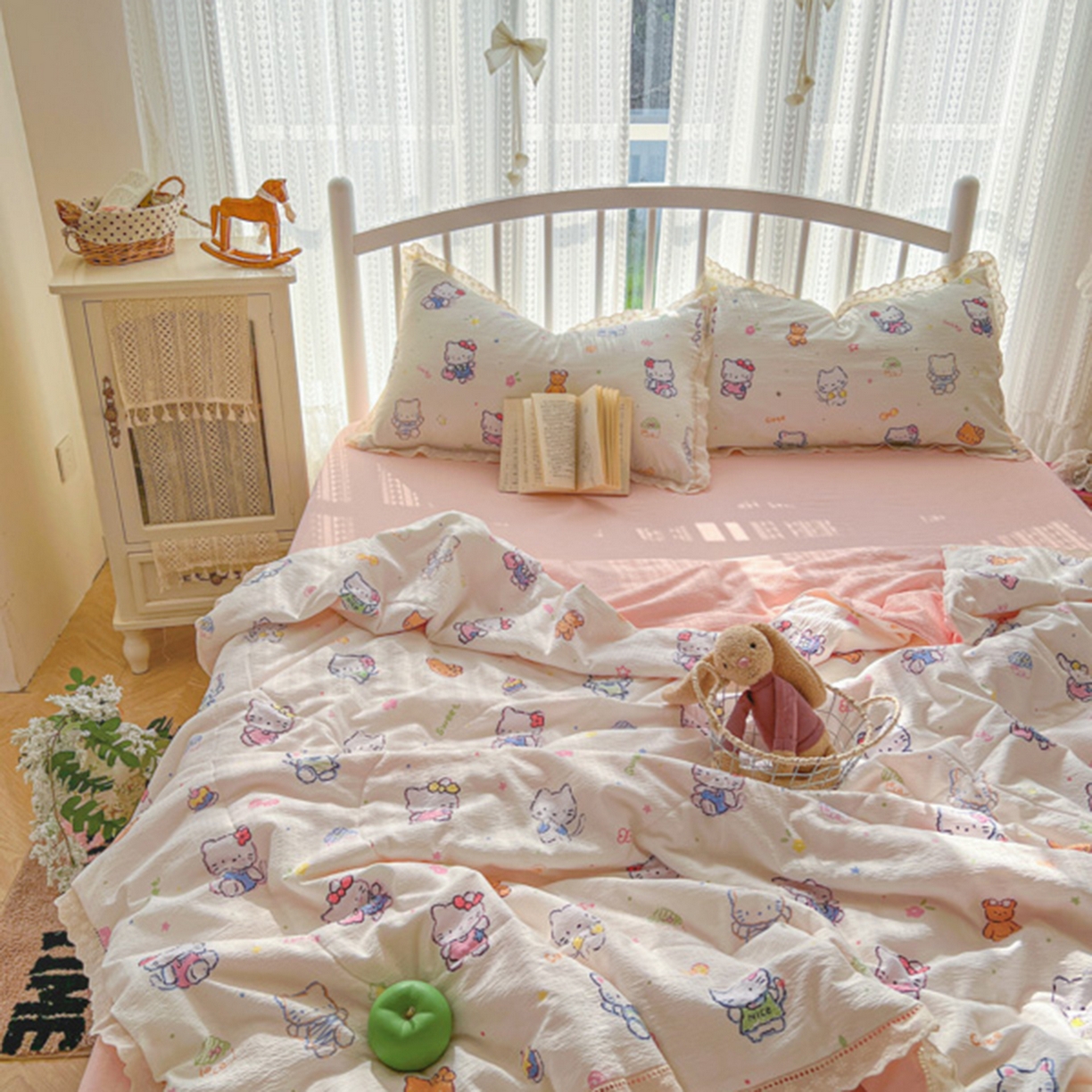 91家纺网 家纺一手货源 找家纺 港岛妹妹 2026新款镂空花边夏被 夏被四件套 泡芙小猫