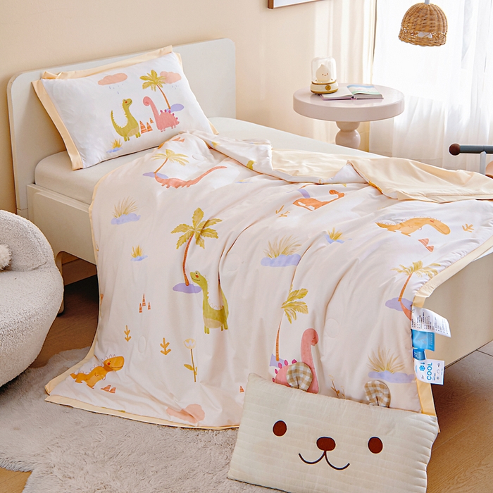 91家纺网 家纺一手货源 找家纺 御棉坊2026新款A类锦氨数码印花圆网蚕丝儿童夏凉被幼儿园午睡被宝宝夏季空调被薄被子 锦氨-海岸村米