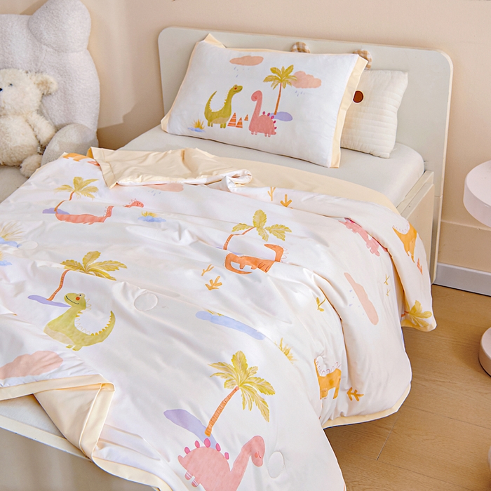 91家纺网 家纺一手货源 找家纺 御棉坊2026新款A类锦氨数码印花圆网蚕丝儿童夏凉被幼儿园午睡被宝宝夏季空调被薄被子 锦氨-海岸村米