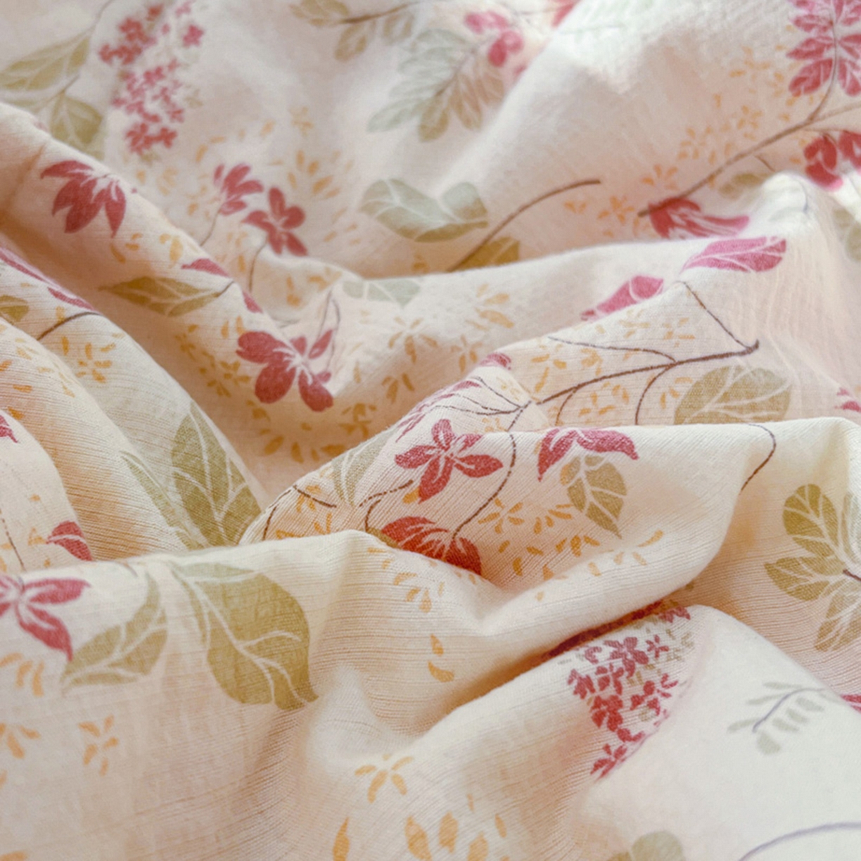 91家纺网 家纺一手货源 找家纺 港岛妹妹 2026新款镂空花边夏被 夏被四件套 浅茉樱藤