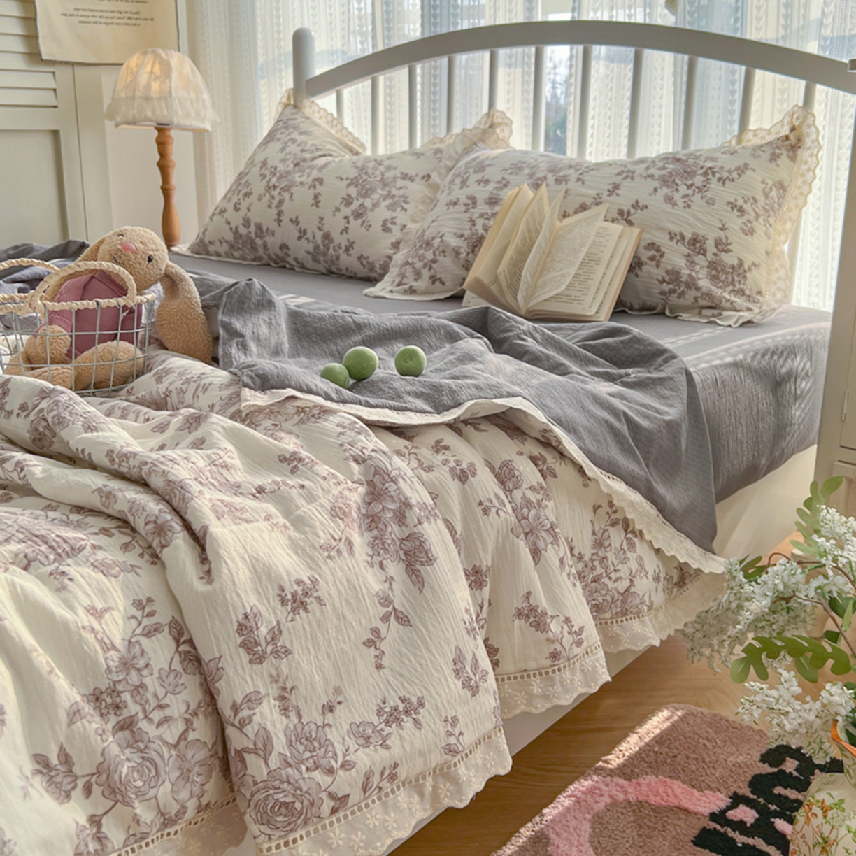 91家纺网 家纺一手货源 找家纺 港岛妹妹 2026新款镂空花边夏被 夏被四件套 沁雪蔷薇