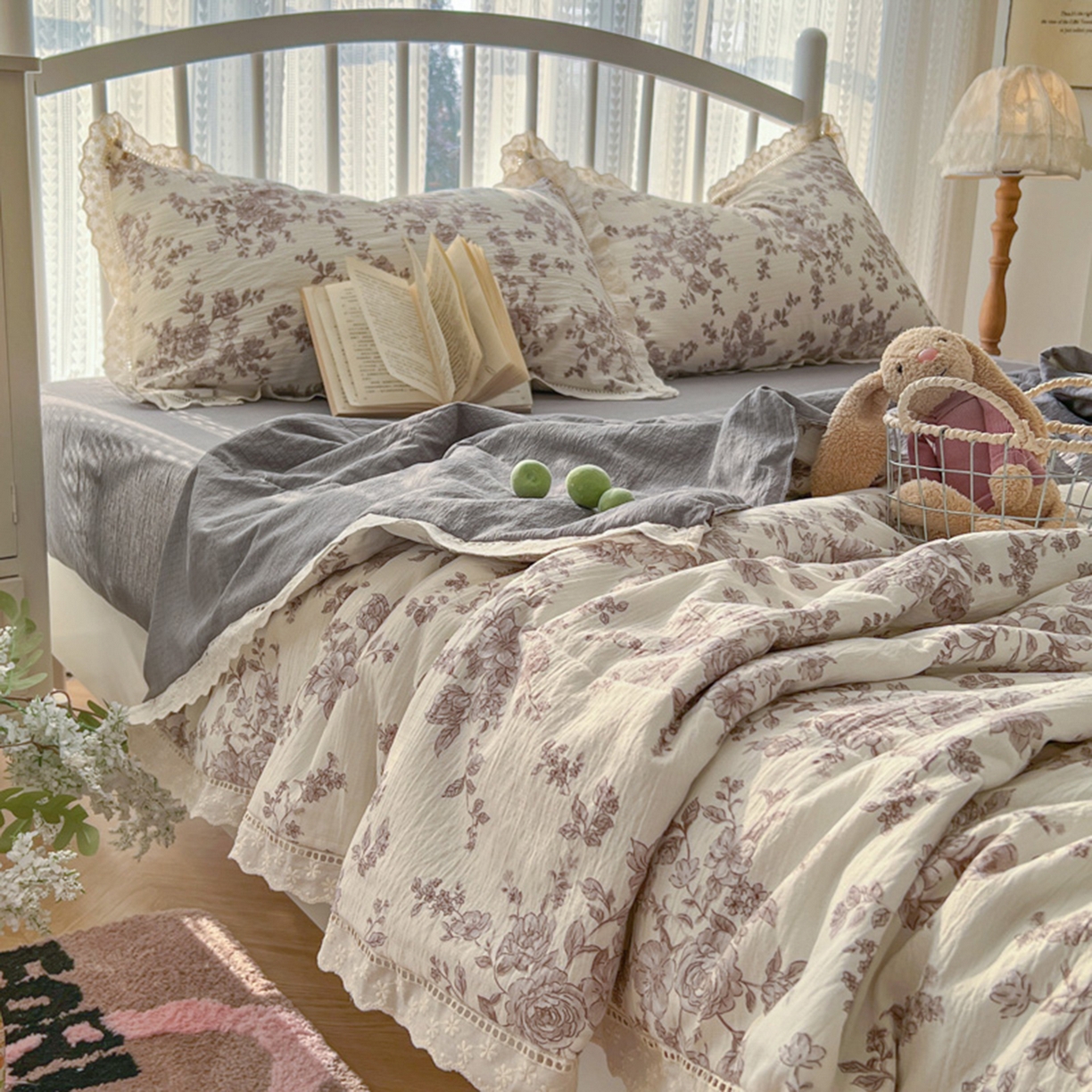 91家纺网 家纺一手货源 找家纺 港岛妹妹 2026新款镂空花边夏被 夏被四件套 沁雪蔷薇