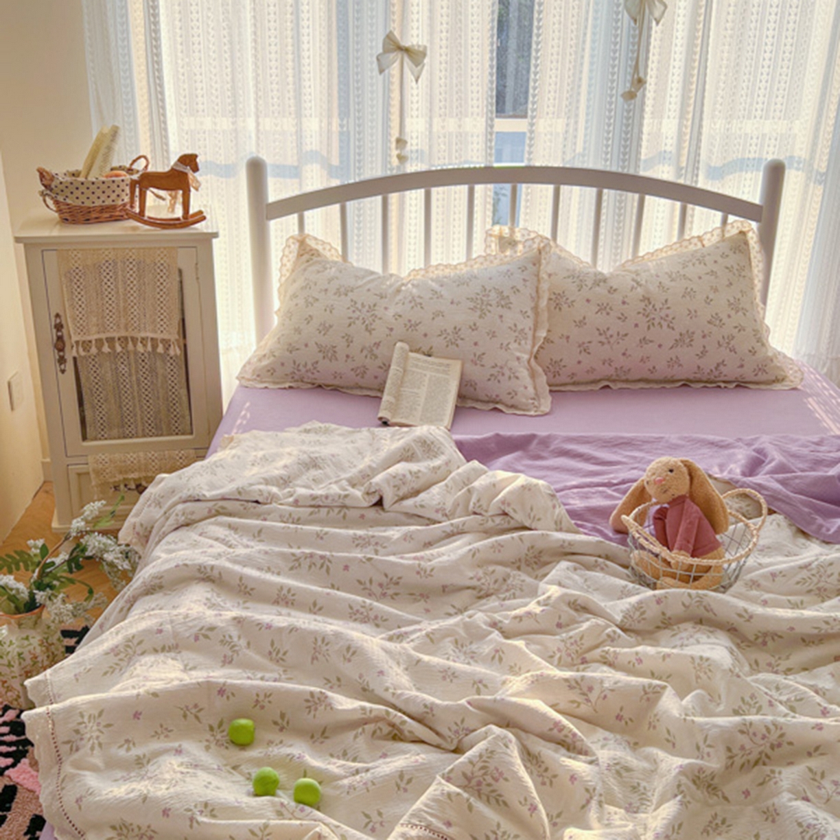 91家纺网 家纺一手货源 找家纺 港岛妹妹 2026新款镂空花边夏被 夏被四件套 散漫春色