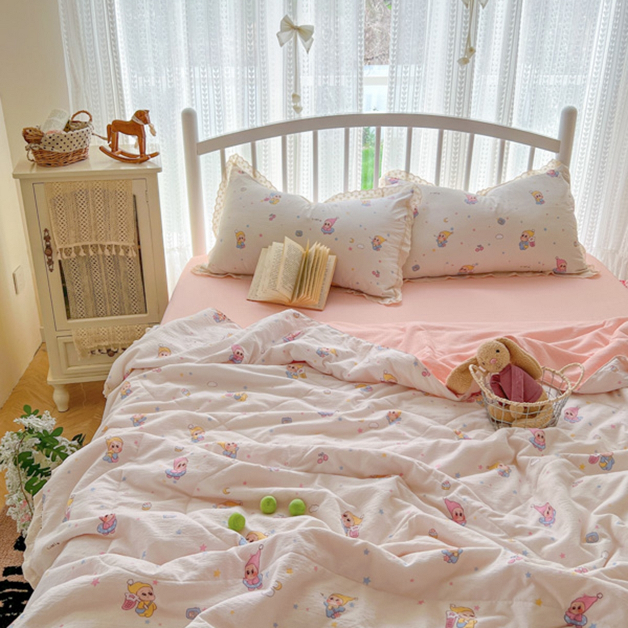 91家纺网 家纺一手货源 找家纺 港岛妹妹 2026新款镂空花边夏被 夏被四件套 糖果星星人